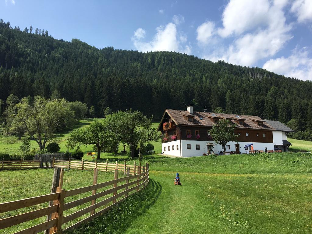 Ferienparadies Wiesenbauer Sankt Michael im Lungau Eksteriør bilde